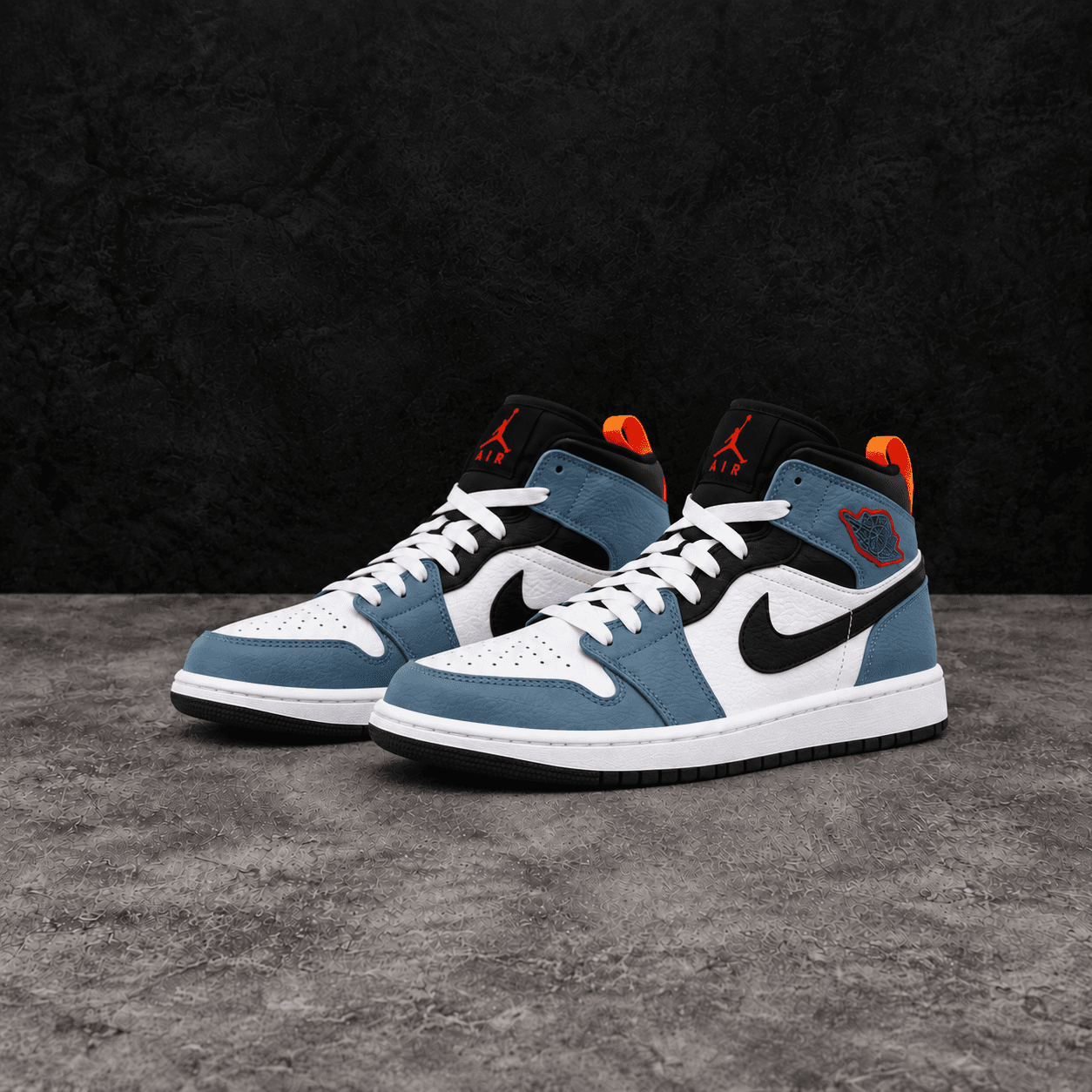 Jordan 1 Mid Fearlees Facetasm