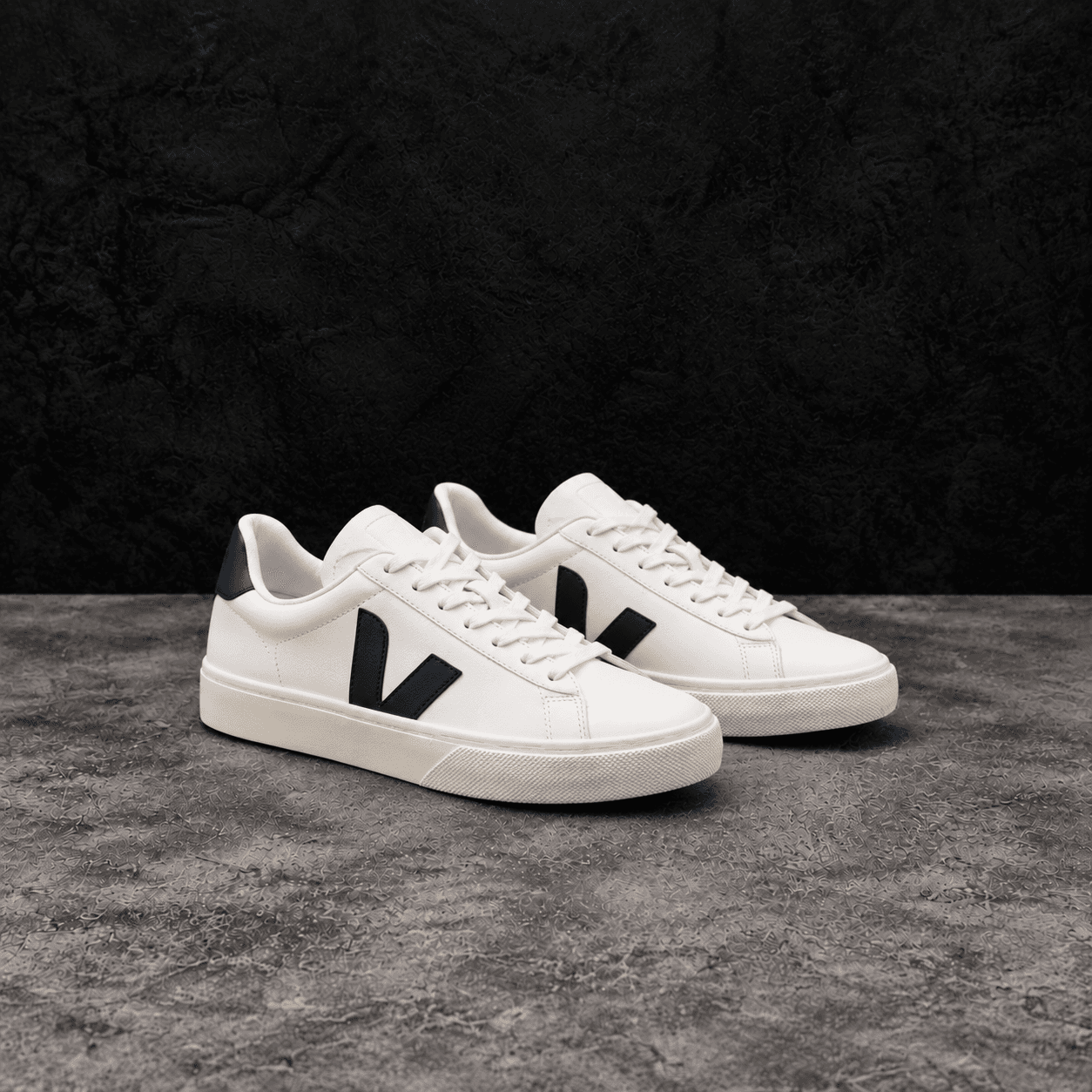 Veja Campo White / Navy Blue